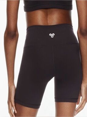 Aritzia Black Biker Shorts